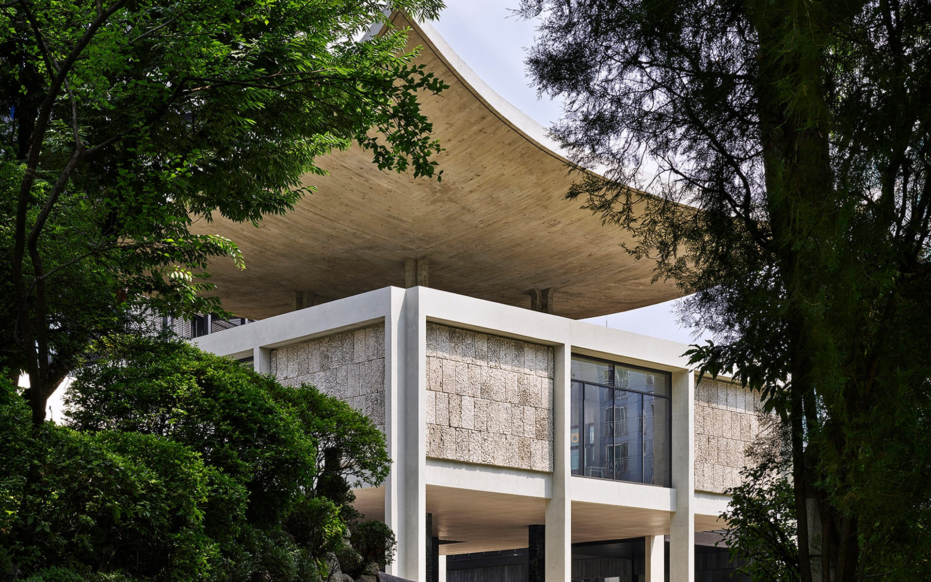 김중업 주한프랑스대사관